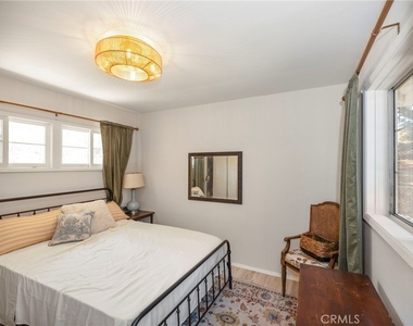 2576 Green Hills - Photo Thumbnail 23