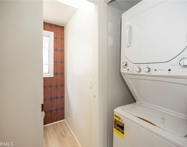 2576 Green Hills - Photo Thumbnail 25