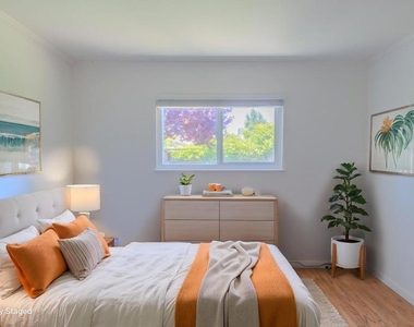 6944 Cedar Lane - Photo Thumbnail 15