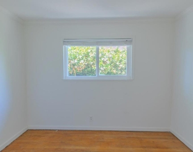 6944 Cedar Lane - Photo Thumbnail 13