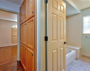 1217 Cathedral Creek Court - Photo Thumbnail 53