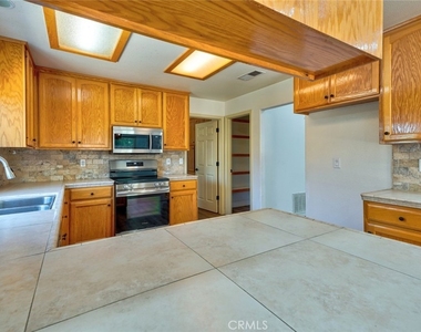 1217 Cathedral Creek Court - Photo Thumbnail 30