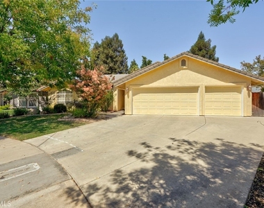 1217 Cathedral Creek Court - Photo Thumbnail 3