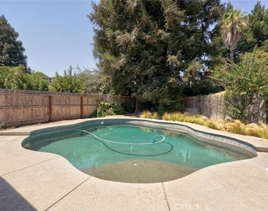 1217 Cathedral Creek Court - Photo Thumbnail 63