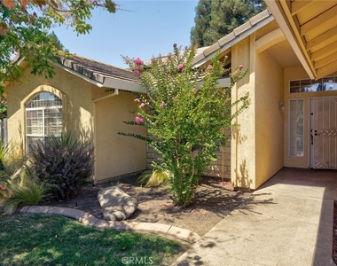 1217 Cathedral Creek Court - Photo Thumbnail 5