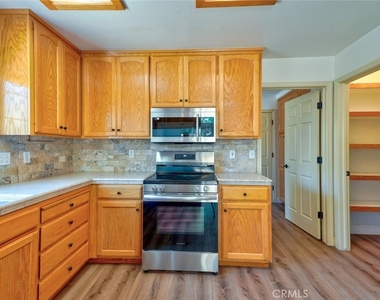 1217 Cathedral Creek Court - Photo Thumbnail 35
