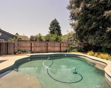 1217 Cathedral Creek Court - Photo Thumbnail 64