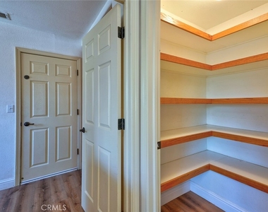1217 Cathedral Creek Court - Photo Thumbnail 31