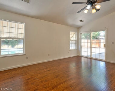 1217 Cathedral Creek Court - Photo Thumbnail 8