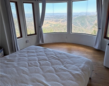 28912 Top Of The World Drive - Photo Thumbnail 17