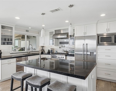 30841 Driftwood Drive - Photo Thumbnail 14