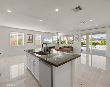50105 Rocamora Street - Photo Thumbnail 2