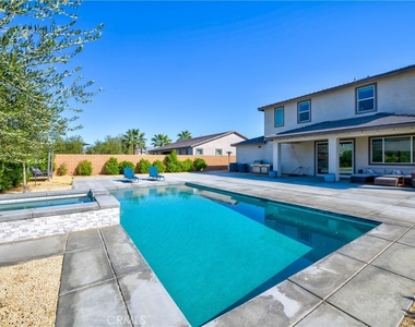 50105 Rocamora Street - Photo Thumbnail 33