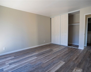 2055 Earl Glen - Photo Thumbnail 26