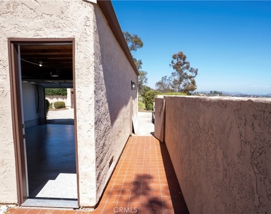 2055 Earl Glen - Photo Thumbnail 6