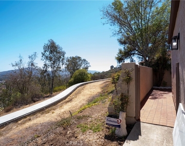 2055 Earl Glen - Photo Thumbnail 4