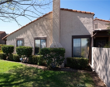 2055 Earl Glen - Photo Thumbnail 36
