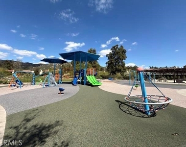 2055 Earl Glen - Photo Thumbnail 43