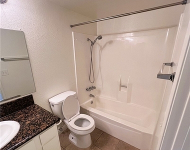 25234 Lawton - Photo Thumbnail 6
