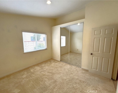 904 Sky Meadow - Photo Thumbnail 27