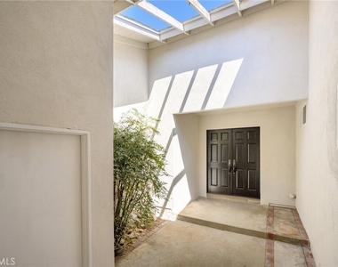 1323 Branta Drive - Photo Thumbnail 4