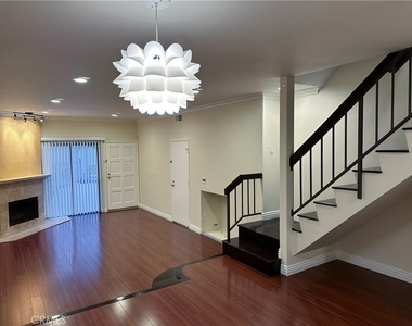 22865 Del Valle Street - Photo Thumbnail 1