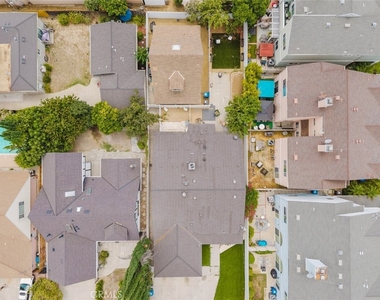 19314 Valerio Street - Photo Thumbnail 11