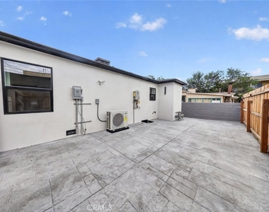 2325 N Naomi Street - Photo Thumbnail 25