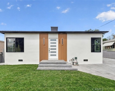 2325 N Naomi Street - Photo Thumbnail 5