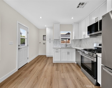 2325 N Naomi Street - Photo Thumbnail 16