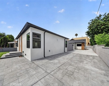 2325 N Naomi Street - Photo Thumbnail 7