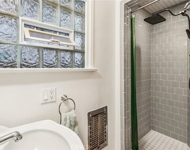 432 Fernwood Pacific - Photo Thumbnail 18