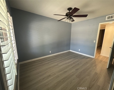 714 Briarwood Lane - Photo Thumbnail 11