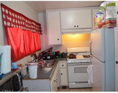 640 E 6th Street - Photo Thumbnail 6