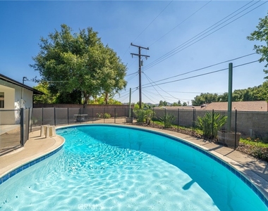 205 N Hacienda Avenue - Photo Thumbnail 31