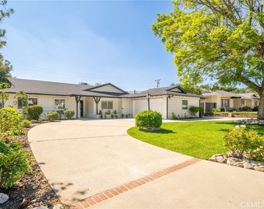 205 N Hacienda Avenue - Photo Thumbnail 4