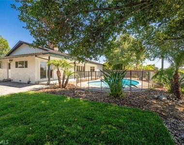 205 N Hacienda Avenue - Photo Thumbnail 29