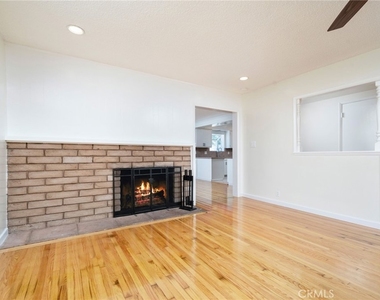 205 N Hacienda Avenue - Photo Thumbnail 8
