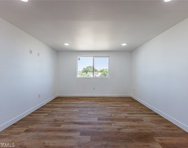 5327 Geer Street - Photo Thumbnail 40