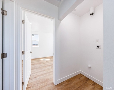 5327 Geer Street - Photo Thumbnail 28