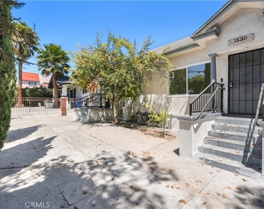 1530 N Mariposa - Photo Thumbnail 1
