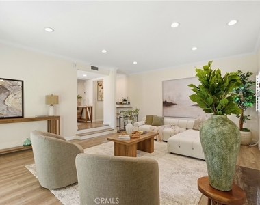 1433 S Beverly Drive - Photo Thumbnail 3