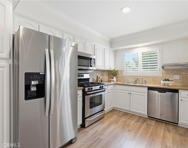 1433 S Beverly Drive - Photo Thumbnail 16