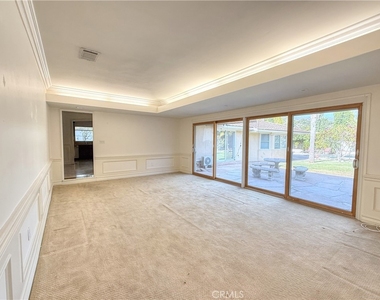 1212 N Santa Anita - Photo Thumbnail 9
