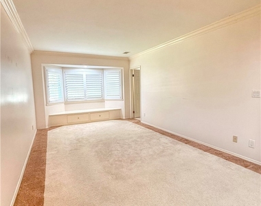 1212 N Santa Anita - Photo Thumbnail 10