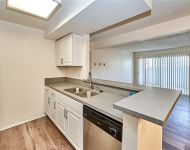 26200 Redlands - Photo Thumbnail 9