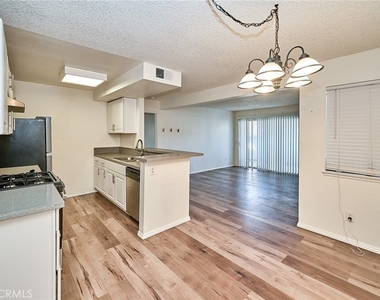 26200 Redlands - Photo Thumbnail 12