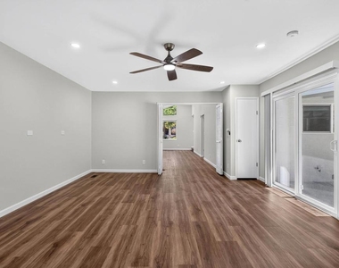 121 Violet Rd - Photo Thumbnail 13
