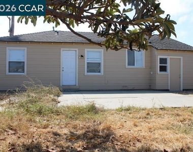 2745 Rollingwood Dr - Photo Thumbnail 22