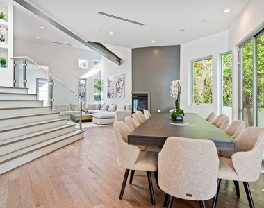 363 N Sweetzer Avenue - Photo Thumbnail 7